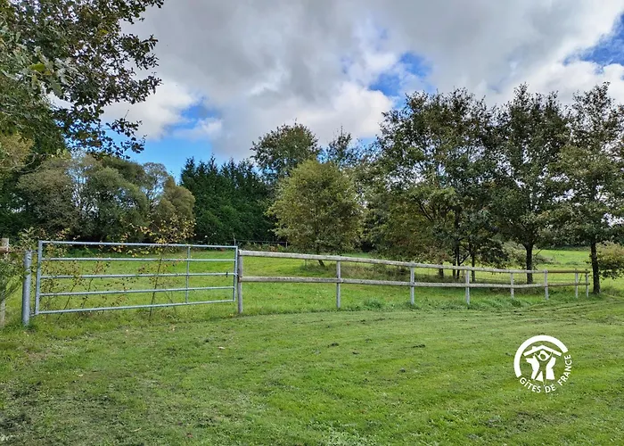 La Lande Du Pont בית נופש *