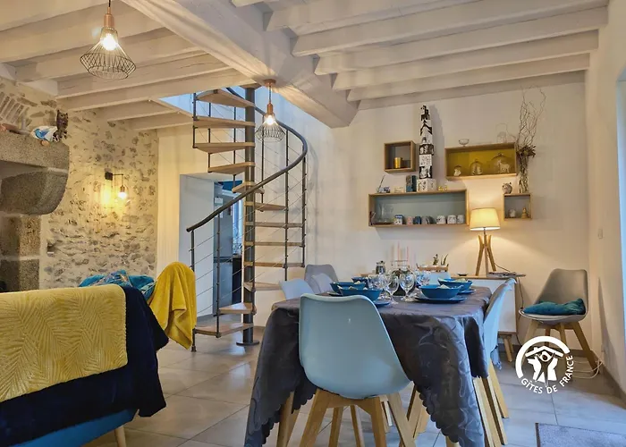 בית נופש La Lande Du Pont Hambers